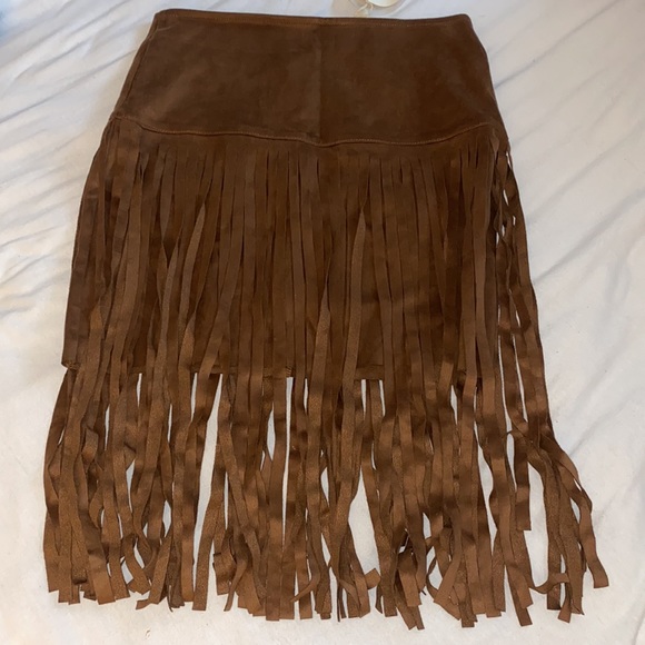 Kimika fringe skirt nwt - Picture 2 of 6